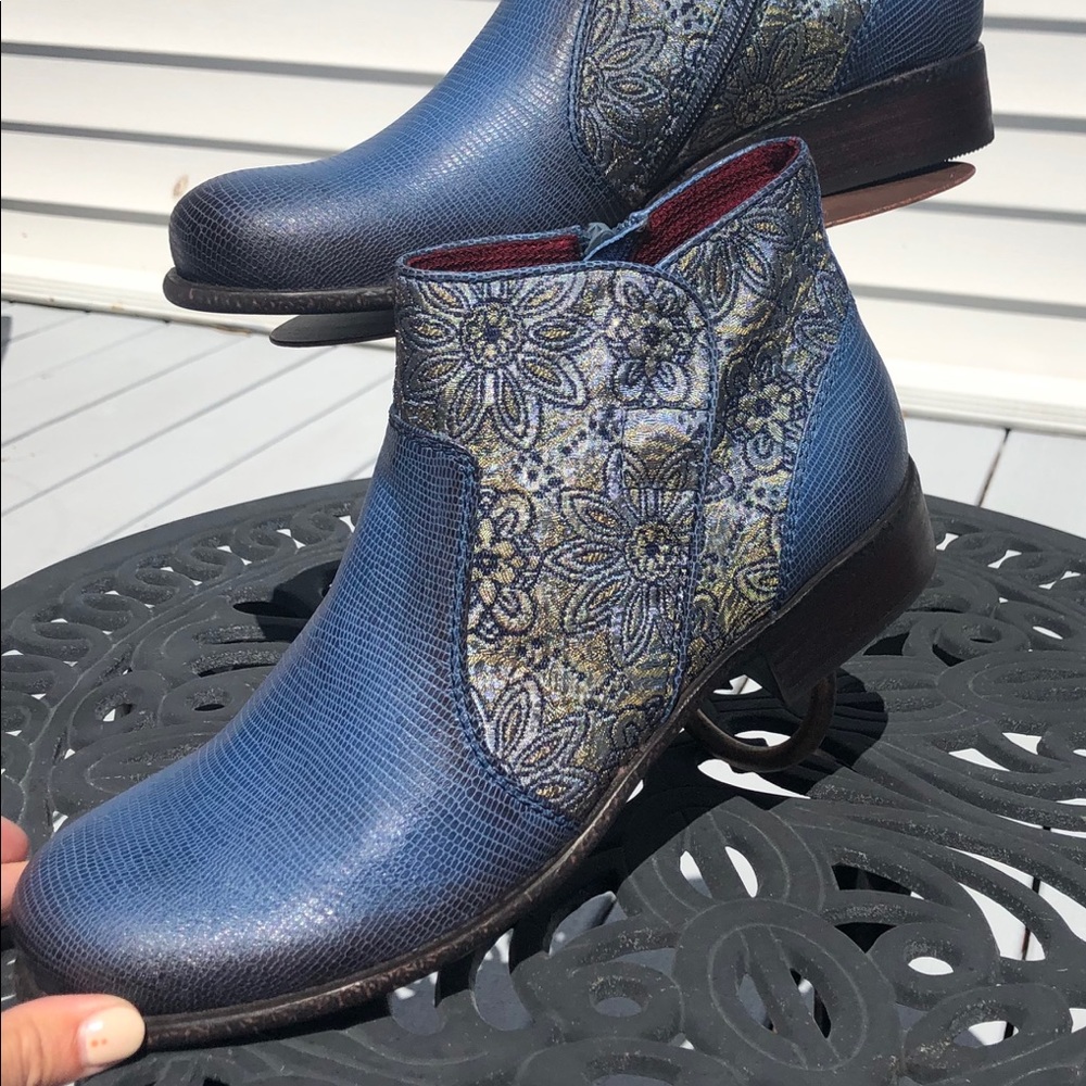 NEW OTBT Dare Devil Blue Bootie w/ Brocade Detail